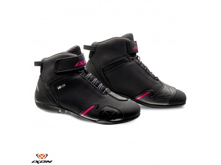 Ghete moto Roadster femei All Season Ixon model Gambler LS - Negru/fuchsia (roz)