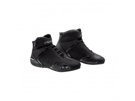 Ghete moto Roadster femei All Season Ixon model Gambler WP LS culoare: negru (100% waterproof)