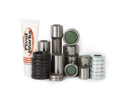 PIVOT WORKS ZESTAW NAPRAWCZY ŁĄCZNIKA (PRZEGUBU) WAHACZA SUZUKI RMZ 250/450 10-12 - ZASTĘPUJE PWLK-S23-521 | PWLKS49000