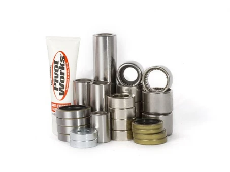 PIVOT WORKS ZESTAW NAPRAWCZY ŁĄCZNIKA (PRZEGUBU) WAHACZA KTM SX 125/150/250 12-20, SXF 250/350/450 11-20, EXC 250/300 TPI 20, HUSGVARNA FC/FE 250/350/450 14-20, FTC 125/250 14-20, TE 125 15-16, TE 250/300 14-20 | PWLKT02000