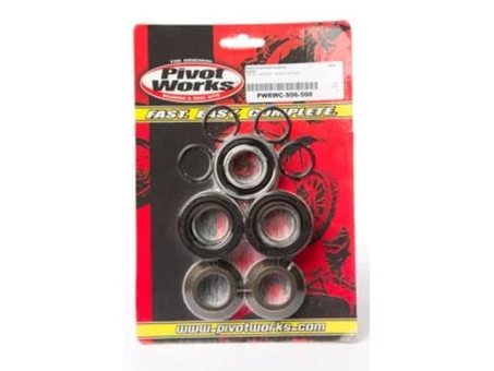 PIVOT WORKS ZESTAW ŁOŻYSK Z TULEJKAMI WODOSZCZELNYMI KOŁA TYLNEGO SUZUKI RM 125 96-07 | PWRWCS06500
