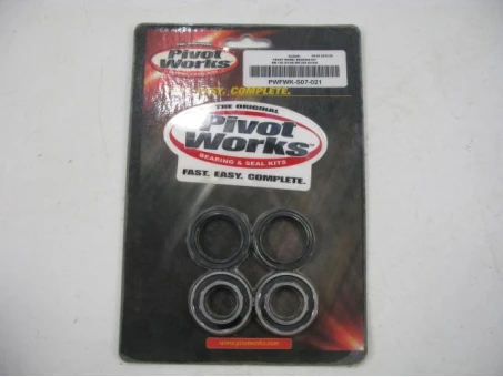 PIVOT WORKS ŁOŻYSKA KOŁA PRZEDNIEGO SUZUKI RM 125/250`01-18 Z USZCZELNIACZAMI | PWFWKS07021