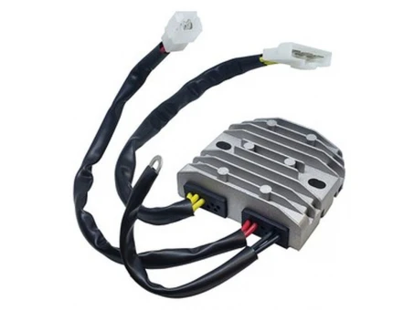 DZE REGULATOR NAPIĘCIA KTM DUKE 125 11-16, 200 12-19, 250 15-16, 390 13-17 (OEM 90111034000) MOSFET (50A) | 2577-01