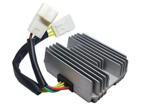 DZE REGULATOR NAPIĘCIA APRILIA ATLANTIC 300 10-12, PIAGGIO BEWERLY 125/300 10-15, LIBERTY 125/150 11-12, MP3 500 15-18, MP3 300 10-18 (OEM 641709) MOSFET (35A) | 2632-01